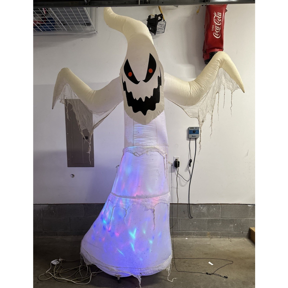 Gemmy Other - VTG • Gemmy • Halloween • 8-10Ft Fire & Ice Ghost Air Blown Inflatable